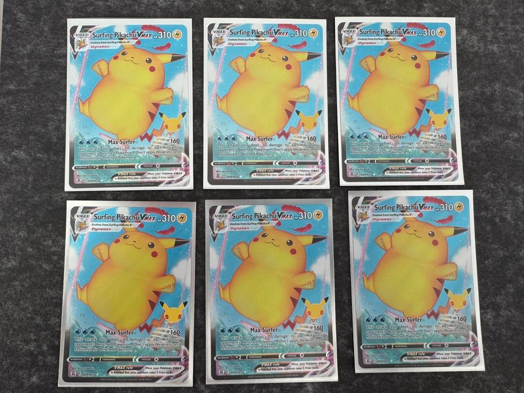 Surfing Pikachu VMAX 009/025 Pokemon 25th Celebrations, Ophalen of Verzenden, Zo goed als nieuw