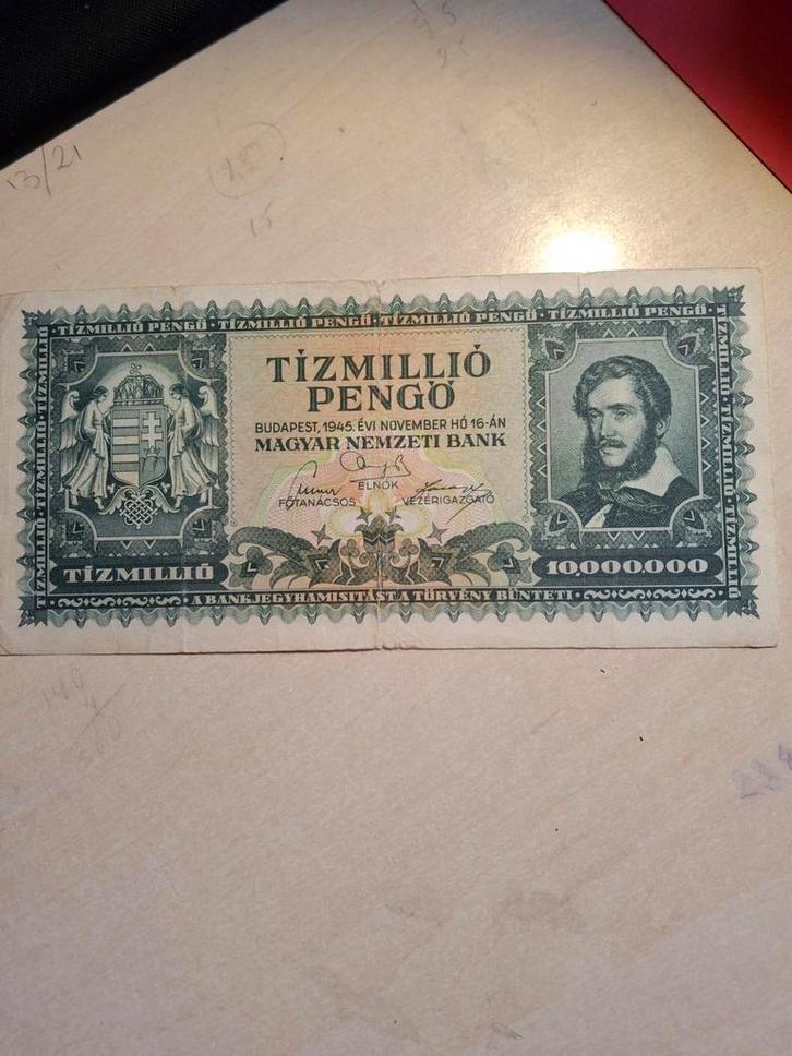 Hongarije 10 Miljoen Pengo biljet 1945 O 065, Postzegels en Munten, Bankbiljetten | Europa | Niet-Eurobiljetten, Los biljet, Hongarije