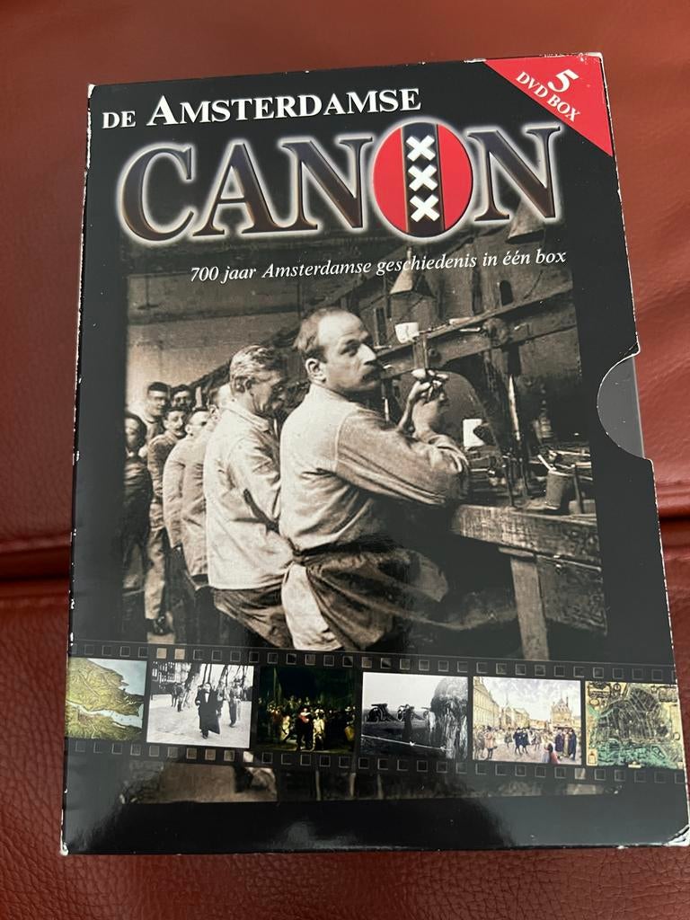 De Amsterdamse Canon DVD Box - 700 jaar geschiedenis, Cd's en Dvd's, Ophalen, Boxset, Zo goed als nieuw, Alle leeftijden