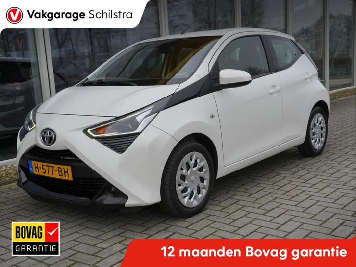 Toyota Aygo 1.0 VVT-i x-play Automaat | CarPlay | Achteruitr, Auto's, Toyota, Bedrijf, Te koop, Aygo, ABS, Achteruitrijcamera