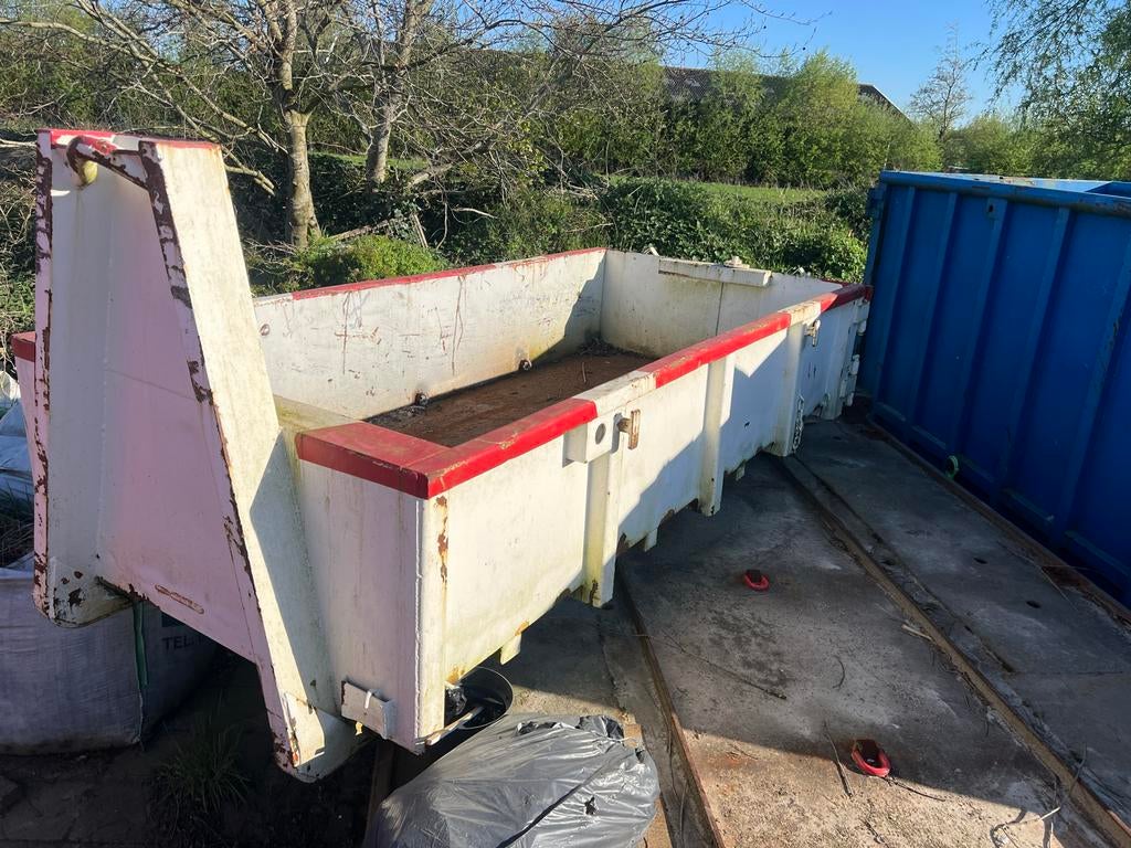 Gebruikte portaalcontainer - Ideaal voor afval en opslag, Ophalen