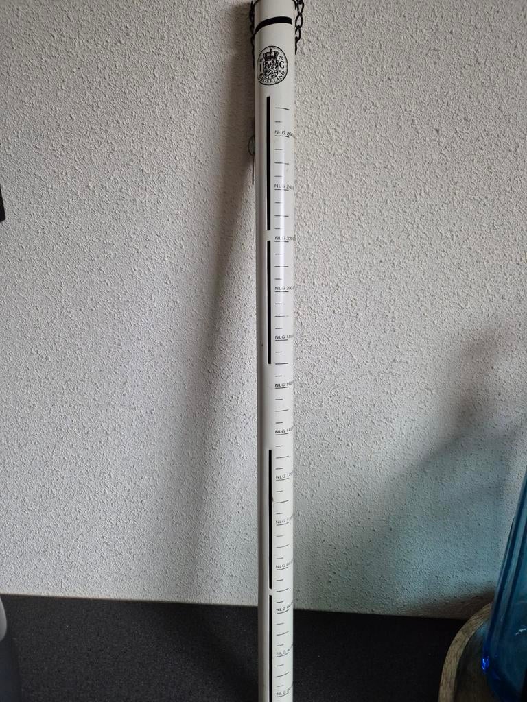 Vintage spaarbuis voor guldens met slotje, goede staat, Verzamelen, Spaarpotten, Ophalen of Verzenden, Gebruikt, Overige materialen