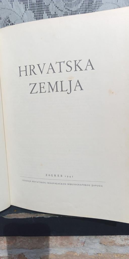 Hrvatska Zemlja - Zagreb 1942, Ophalen of Verzenden, Gelezen