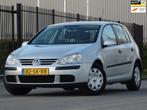 Volkswagen Golf 1.6 FSI Turijn 5D 2DE EIGENAAR NAP/AIRCO/APK, Voorwielaandrijving, 1195 kg, Gebruikt, 4 cilinders