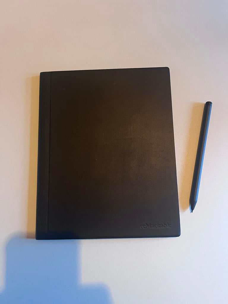 reMarkable 2 met Book Folio Leather Black en marker, Computers en Software, Ophalen, 8 GB, Touchscreen, Zo goed als nieuw