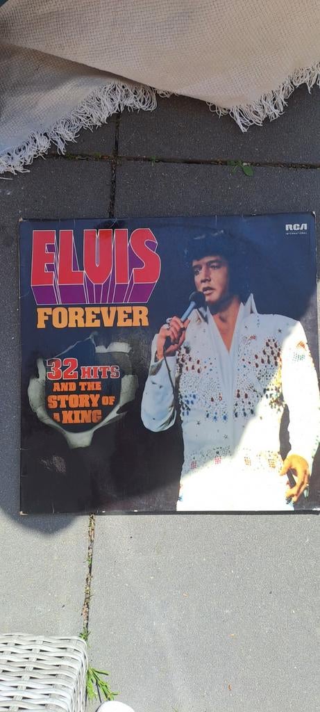 Elvis Forever - 32 Hits and The Story of a King LP, Gebruikt, Ophalen of Verzenden, 12 inch, Dubbel-LP