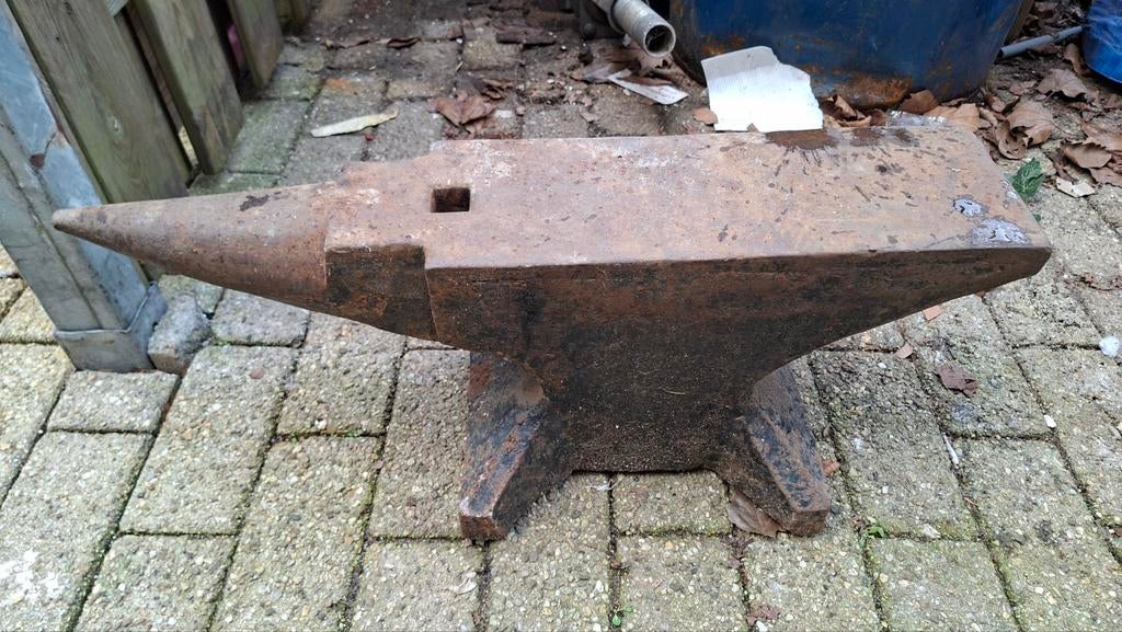 Robuust Aambeeld - Ideaal voor Smeden en Metaalbewerking, Ophalen