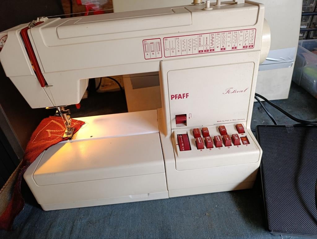 Pfaff festival Naaimachine, Ophalen of Verzenden, Gebruikt, Naaimachine, Pfaff