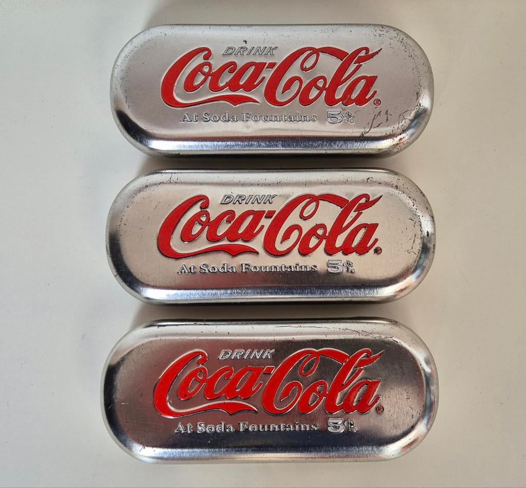 Vintage, Coca-Cola pennen blikken / brillen kokers, Ophalen of Verzenden, Gebruikt, Gebruiksvoorwerp