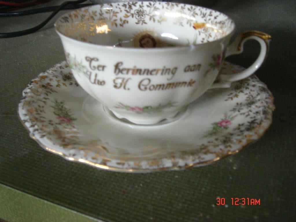 Vintage communiekopje en schotel Bavaria, Verzamelen, Porselein, Kristal en Bestek, Ophalen of Verzenden, Zo goed als nieuw, Porselein