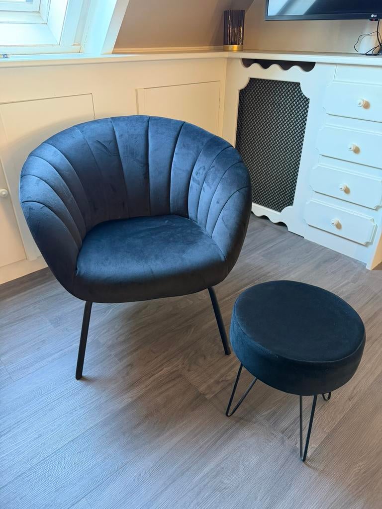 Velvet fauteuil met tafeltje, Huis en Inrichting, Fauteuils, Ophalen of Verzenden, Zo goed als nieuw, Minder dan 75 cm, 50 tot 75 cm