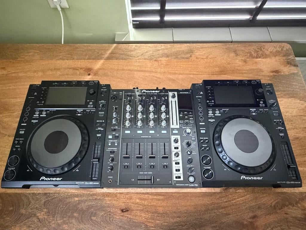 DJ Set Pioneer 2x CDJ 900 Nexus & DJM 750 & 2x S-DJ80X, Muziek en Instrumenten, Dj-sets en Draaitafels, Ophalen, Gebruikt, Dj-set