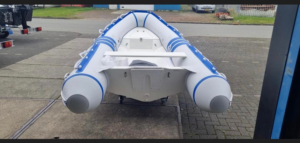 Gezocht, rib rubberboot 4 m+, Ophalen of Verzenden