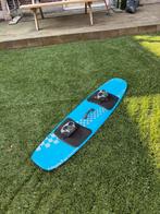 Kiteboard underground WT137, Watersport en Boten, Kitesurfen, Twintip, Ophalen of Verzenden, Zo goed als nieuw, 4 m² of minder