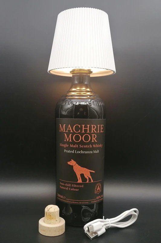 USB lamp met lege MACHRIE MOOR whisky fles, Ophalen of Verzenden, Zo goed als nieuw, Glas, Minder dan 50 cm