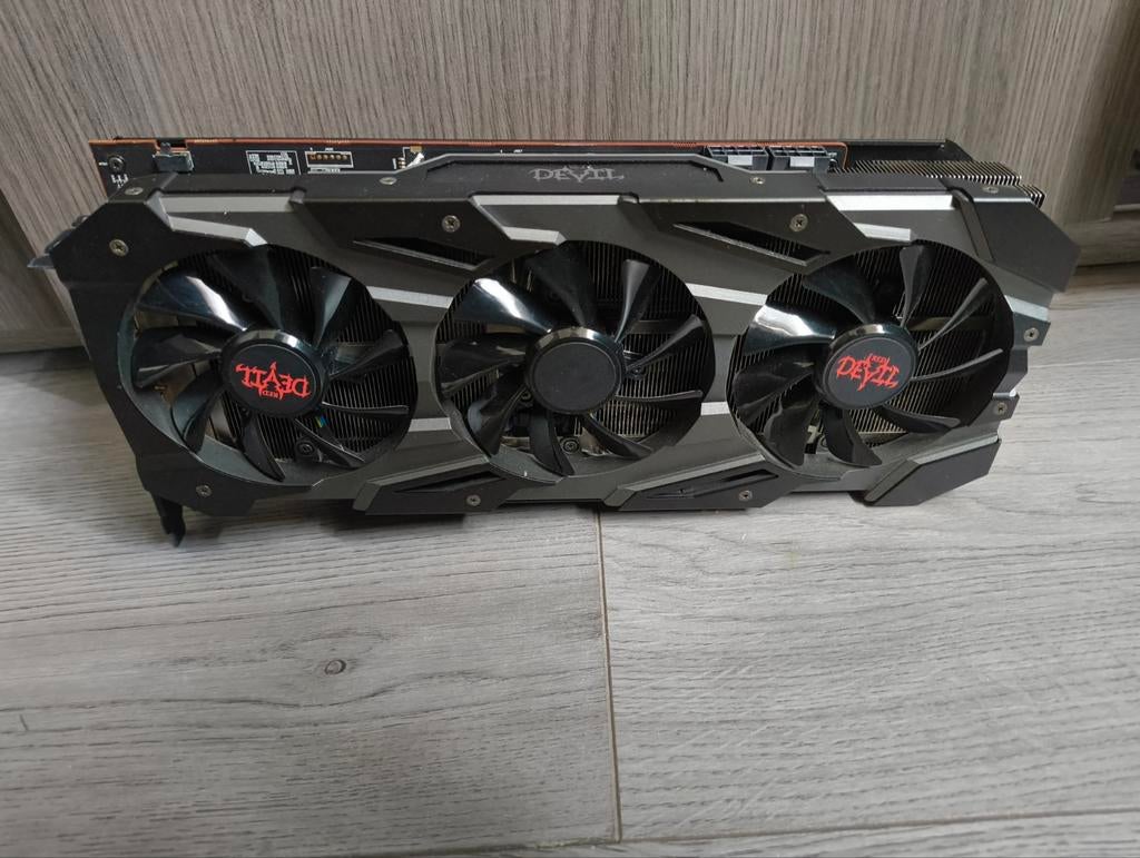 RX 5700 XT Red Devil - Mooie staat, Computers en Software, Videokaarten, Gebruikt, AMD, PCI-Express 4.0, GDDR6, Ophalen of Verzenden