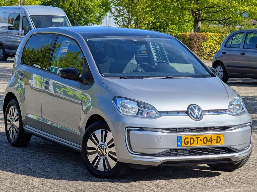 Volkswagen e-Up! Style 83pk, 257km actieradius WLTP Compleet, Auto's, Volkswagen, 83 pk, Elektrisch, Grijs, Particulier