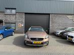 Volvo V40 Cross Country 1.6 T4 Momentum | 1E EIGENAAR | 12MN, Auto's, Volvo, Voorwielaandrijving, Stof, Zwart, 4 cilinders