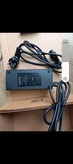 Acculader - Zo goed als nieuw, Ophalen of Verzenden