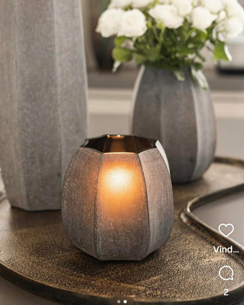 Bombyxx set antique brass tray s en onyx vaas en windlicht, Ophalen of Verzenden, Overige materialen, Minder dan 25 cm