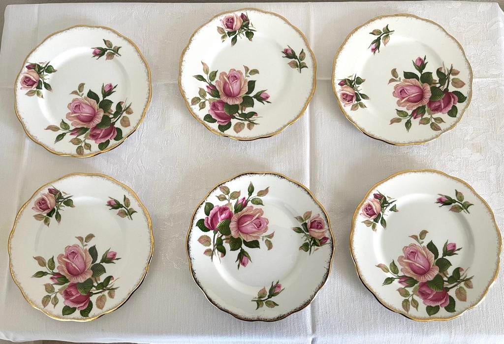 6 x Royal Albert gebaksbordjes, Ophalen, Zo goed als nieuw, Porselein, Bord of Schaal