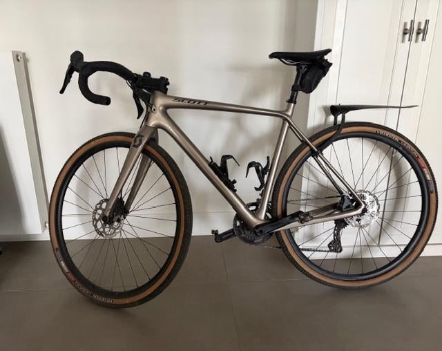 Scott addict 20 gravel bike, Fietsen en Brommers, Carbon, Zo goed als nieuw, Meer dan 20 versnellingen, 53 tot 57 cm