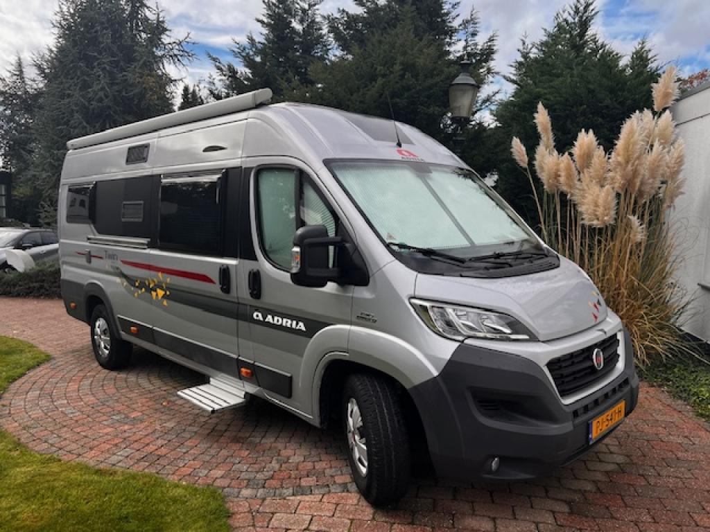 adria Twin 640 SLX Twin 640 (1042062), Caravans en Kamperen, Tot en met 2, Diesel, Particulier, Adria