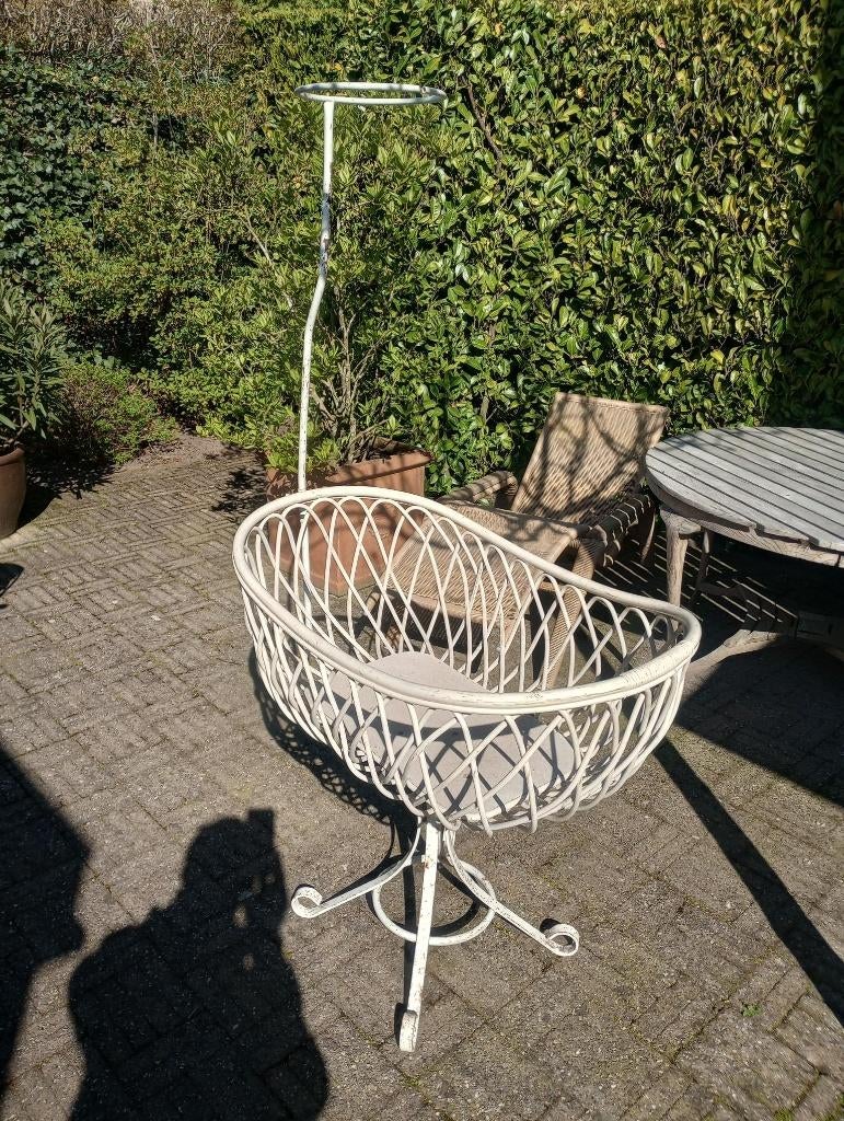 vintage wieg, Kinderen en Baby's, Babywiegjes en Ledikanten, Ophalen, Gebruikt, Wieg