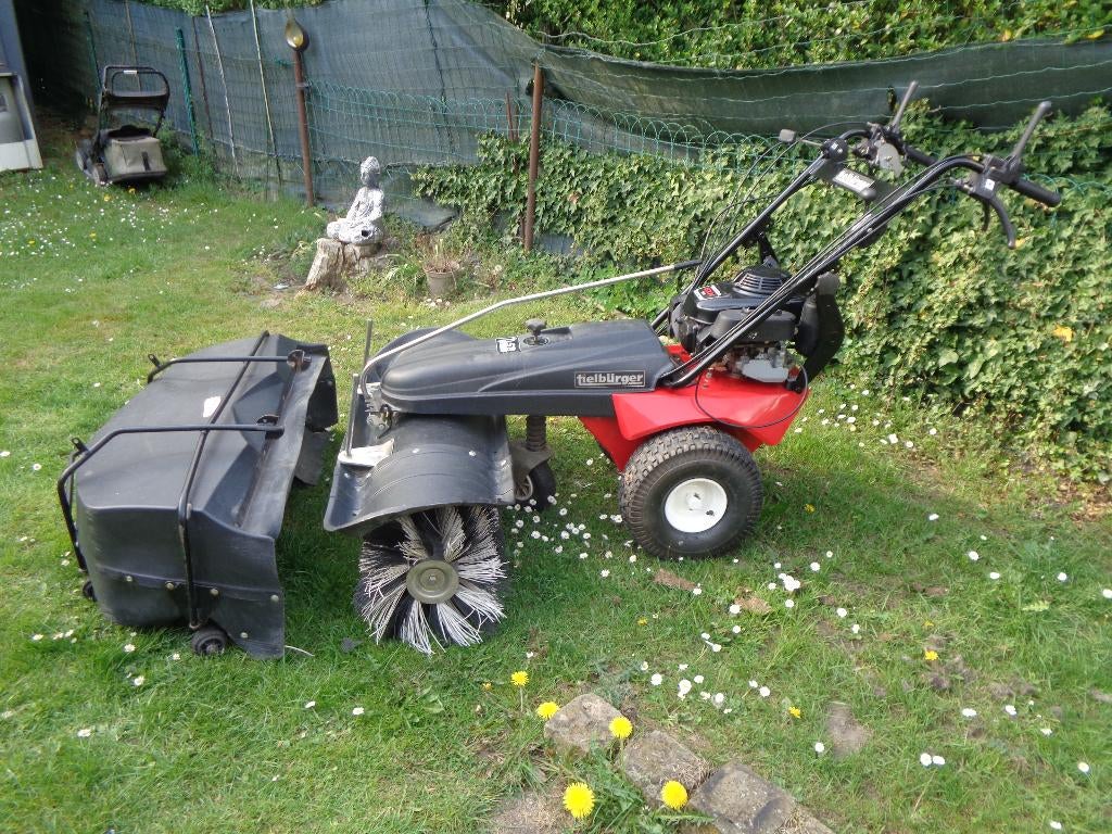 Tielburger TK 58 Hydro veegmachine met opvangbak, Tuin en Terras, Veegmachines, Zo goed als nieuw, Ophalen of Verzenden