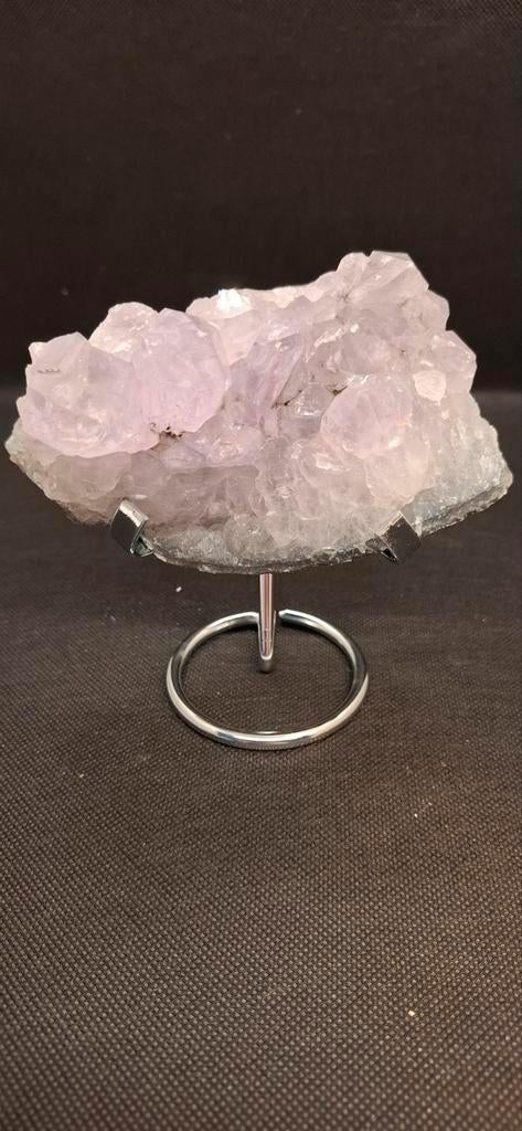 Amethist cluster ruw op standaard, Ophalen of Verzenden, Mineraal