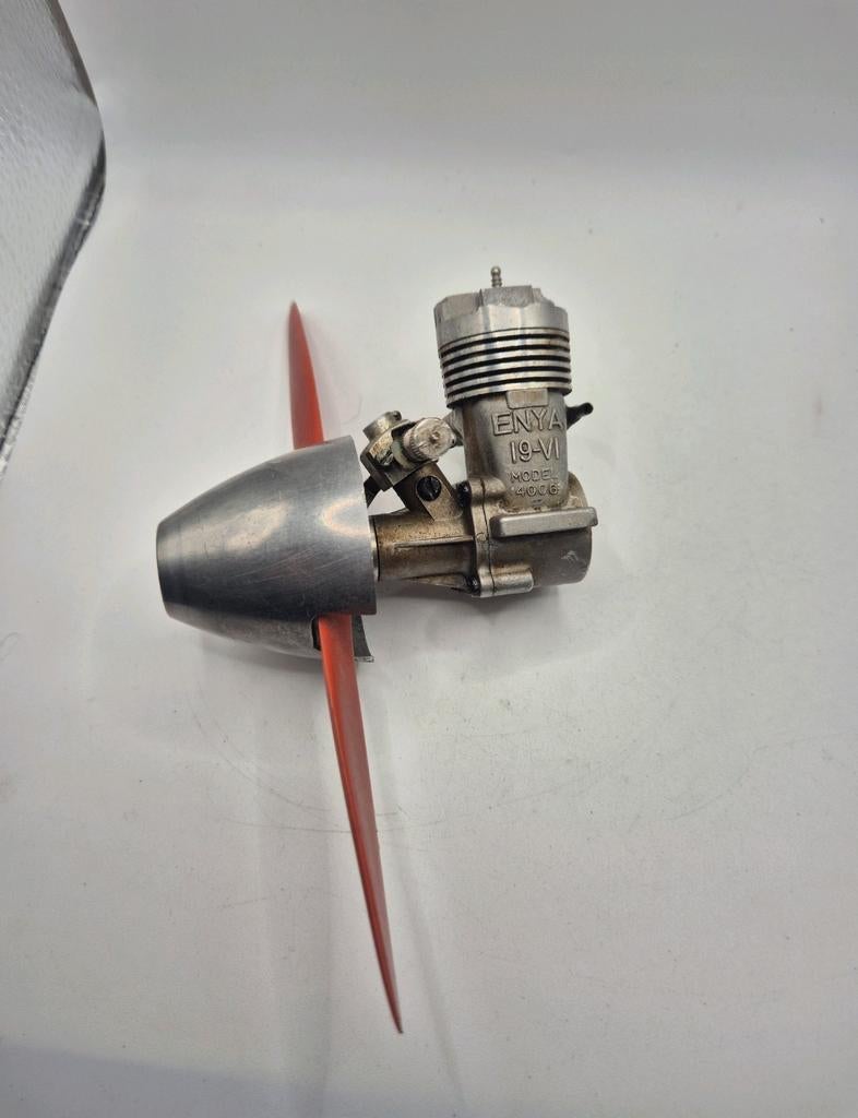 ENYA 19-VI model 4006 brandstof motor, Hobby en Vrije tijd, Modelbouw | Radiografisch | Vliegtuigen, Ophalen of Verzenden