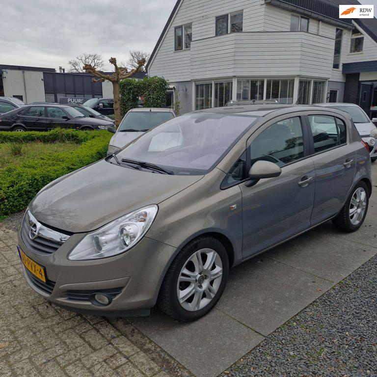 Opel Corsa 1.4-16V Cosmo, Auto's, Opel, Voorwielaandrijving, Euro 5, Gebruikt, 1398 cc