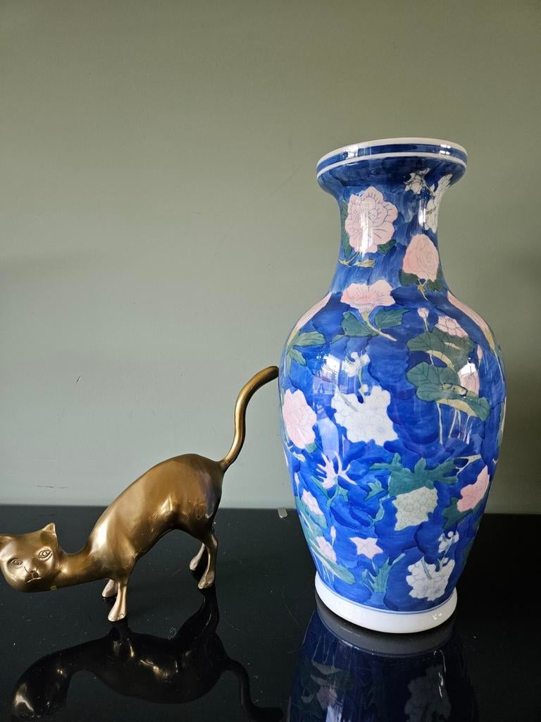 Grote vintage Chinese vaas, vooral blauw/ paars, Huis en Inrichting, Woonaccessoires | Vazen, Ophalen of Verzenden, Blauw, Aardewerk of Porselein