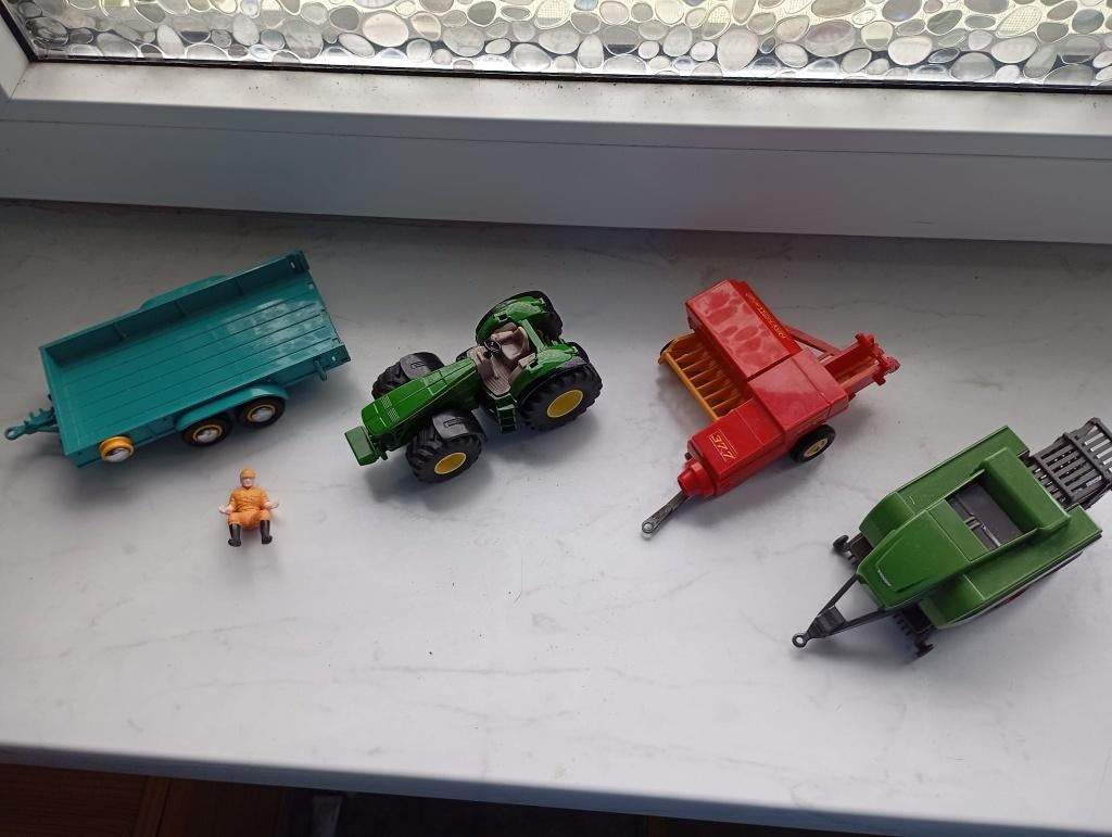 tractor 1:32, Hobby en Vrije tijd, Modelauto's | 1:32, Ophalen of Verzenden, Gebruikt, Tractor of Landbouw, Britains