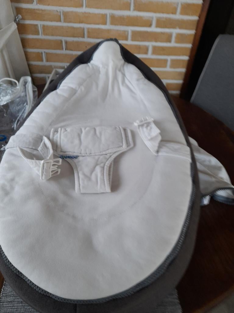 doomoo baby zitzak, Huis en Inrichting, Zitzakken, Ophalen, Zo goed als nieuw, Wit, Zitzak