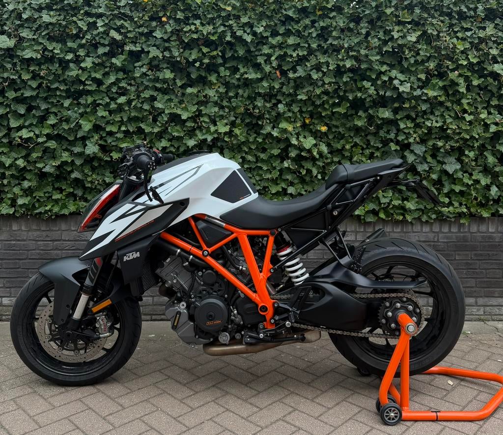 KTM 1290 Superduke R 2019 | QS | SC Project, 2 cilinders, Occasion, Motorrijbewijs A, Bedrijf