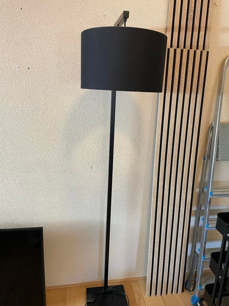 Stijlvolle zwarte staande lamp - Perfecte staat, Ophalen, Zo goed als nieuw, Metaal, 150 tot 200 cm