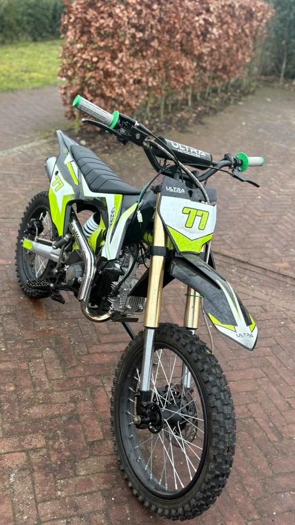 ULTRA pitbike 125 cc, Fietsen en Brommers, Brommers | Crossbrommers, Zo goed als nieuw, Overige merken, Ophalen