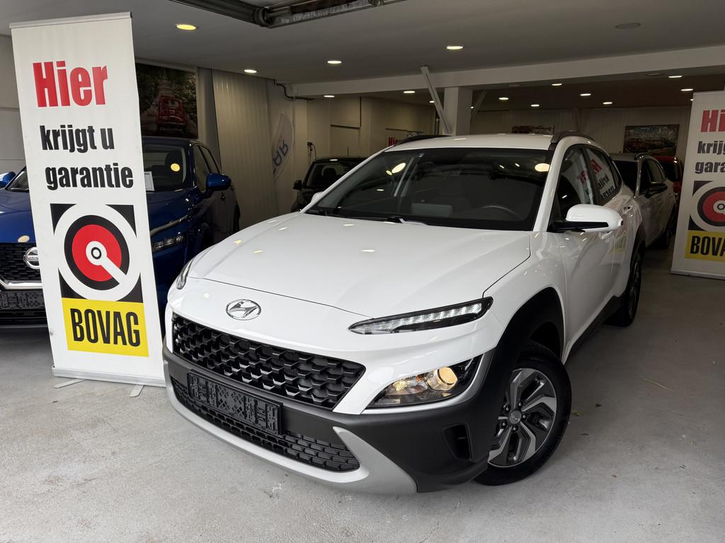 Hyundai KONA 1.6 GDI HEV Comfort (bj 2022, automaat), Auto's, Gebruikt, Wit, Bedrijf, Hybride Elektrisch/Benzine
