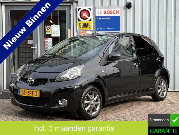 Toyota Aygo 1.0-12V Dynamic | AIRCO | LICHTMETAAL | NW APK |, Auto's, Toyota, Bedrijf, Te koop, Aygo, ABS, Airbags, Airconditioning