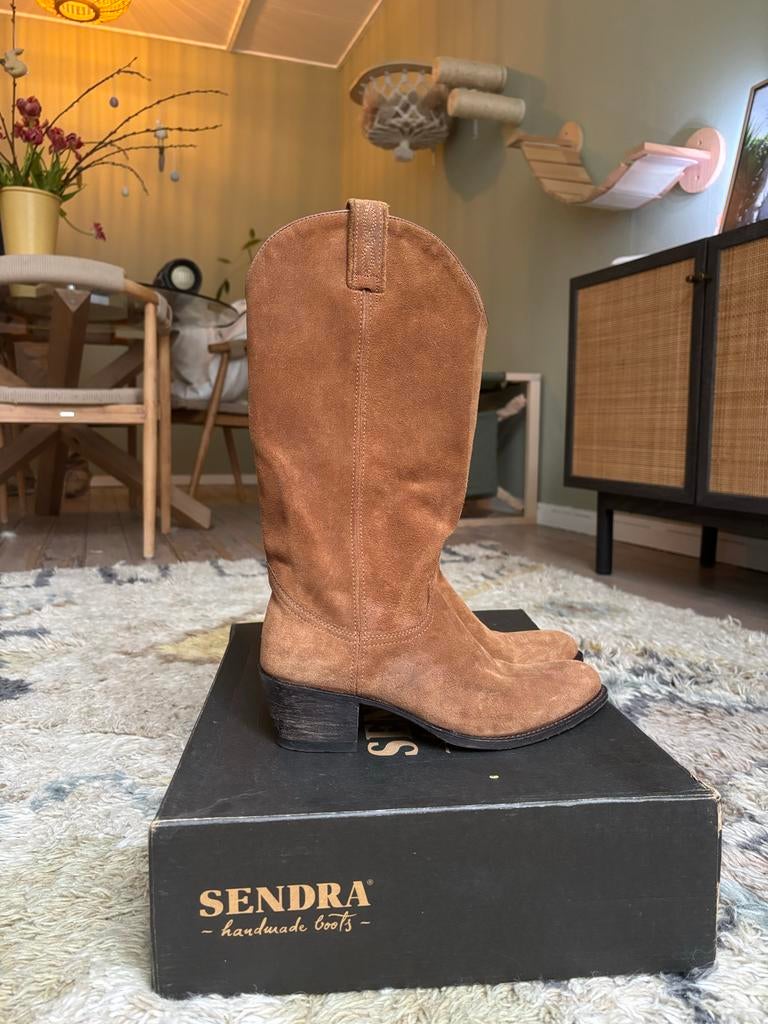 Sendra laarzen suede maat 39, Hoge laarzen, Bruin, Ophalen of Verzenden, Gedragen