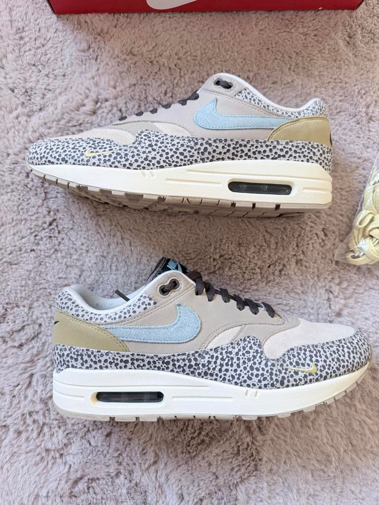 Nike air Max 1 Safari Cobblestone maat 43 28 cm, Ophalen of Verzenden, Zo goed als nieuw, Overige kleuren