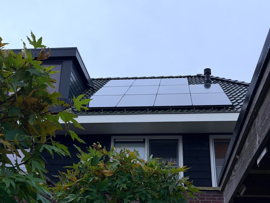 Complete zonnepanelen set – 10+1 panelen + SMA omvormer, Doe-het-zelf en Verbouw, Zonnepanelen en Toebehoren, Ophalen, Gebruikt