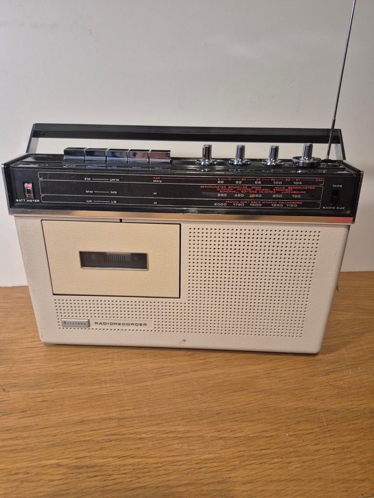 Aristona radio cassette, Ophalen