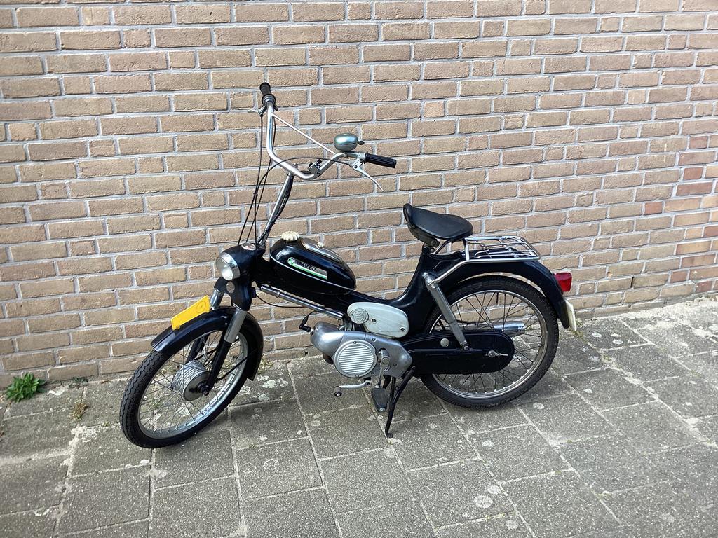 Puch mv 2 versnellingen voet met kenteken, Fietsen en Brommers, Brommers | Oldtimers, Ophalen of Verzenden, Maximaal 45 km/u, 49 cc
