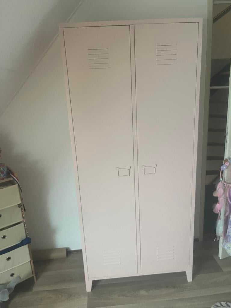 Zacht roze locker kinderkastje, Huis en Inrichting, Ophalen, Zo goed als nieuw, Industrieel