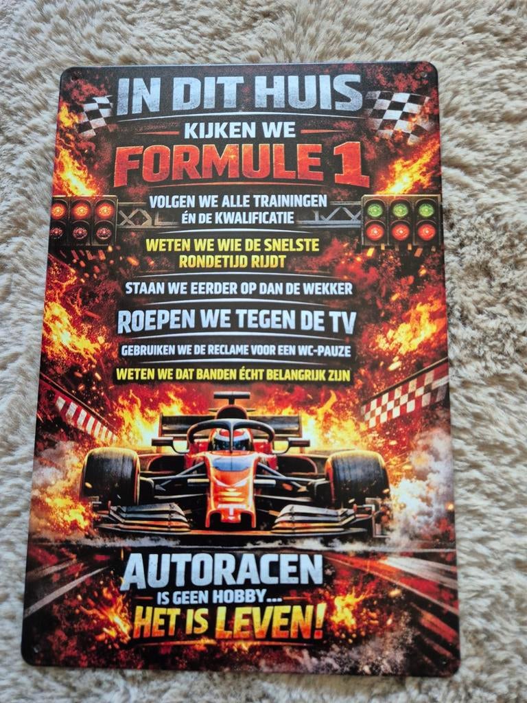 In dit huis formule 1 reclamebord, Verzamelen, Merken en Reclamevoorwerpen, Ophalen of Verzenden, Nieuw, Reclamebord