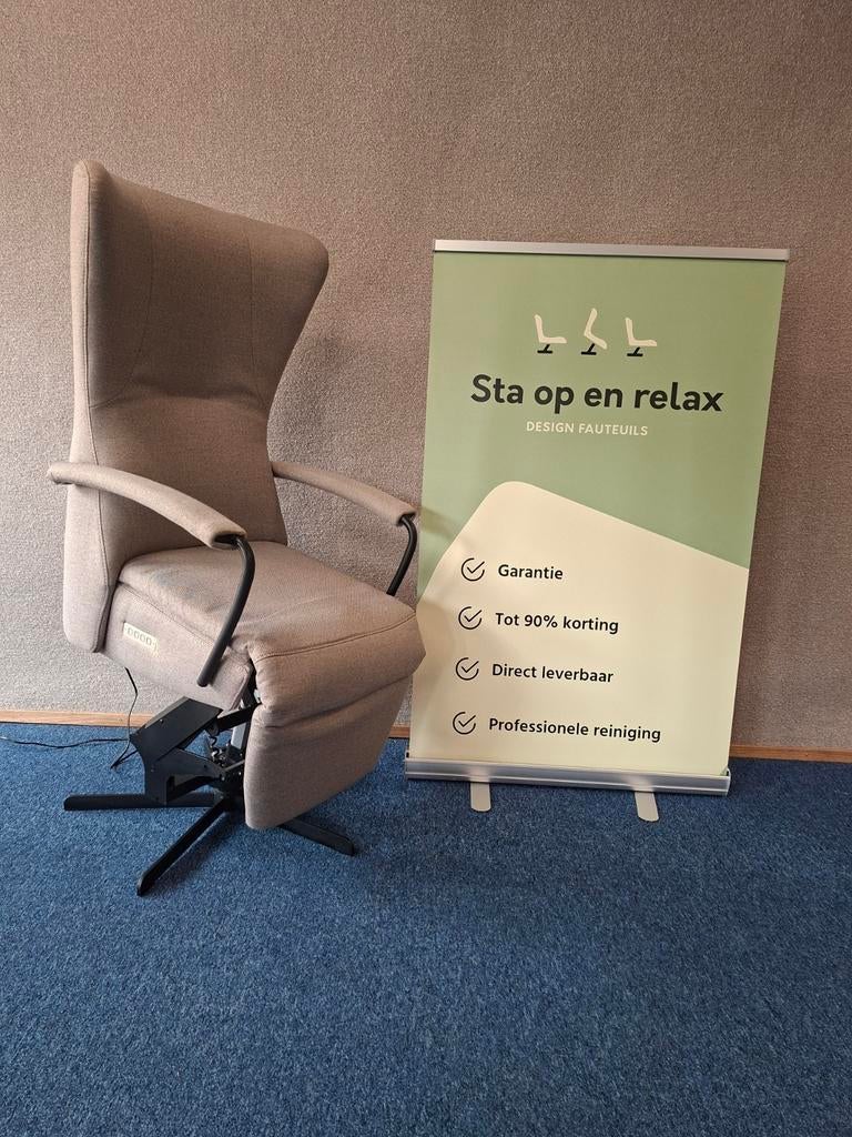 Prachtige Sta op relax fauteuil Prominent C102 !, Minder dan 75 cm, Hoofdstraat 60 Schijndel, Ophalen of Verzenden, Zo goed als nieuw