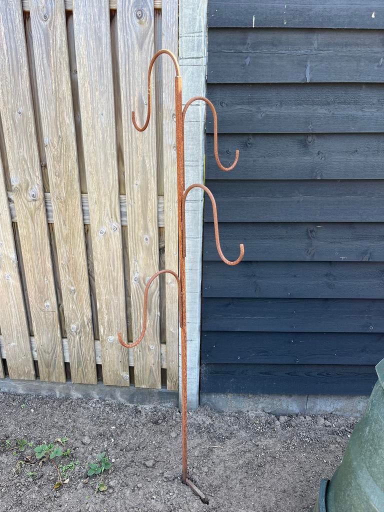 Metalen hangplanten standaard met 4 haken, Ophalen, Gebruikt