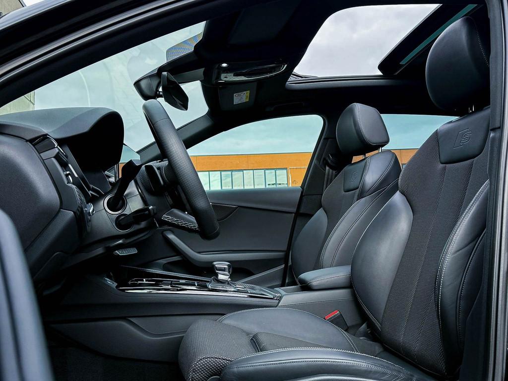 Audi A4 Avant 2.0TFSI 245pk S-Tronic Competition S Edition S, Gebruikt, Zwart, 4 cilinders, 1984 cc